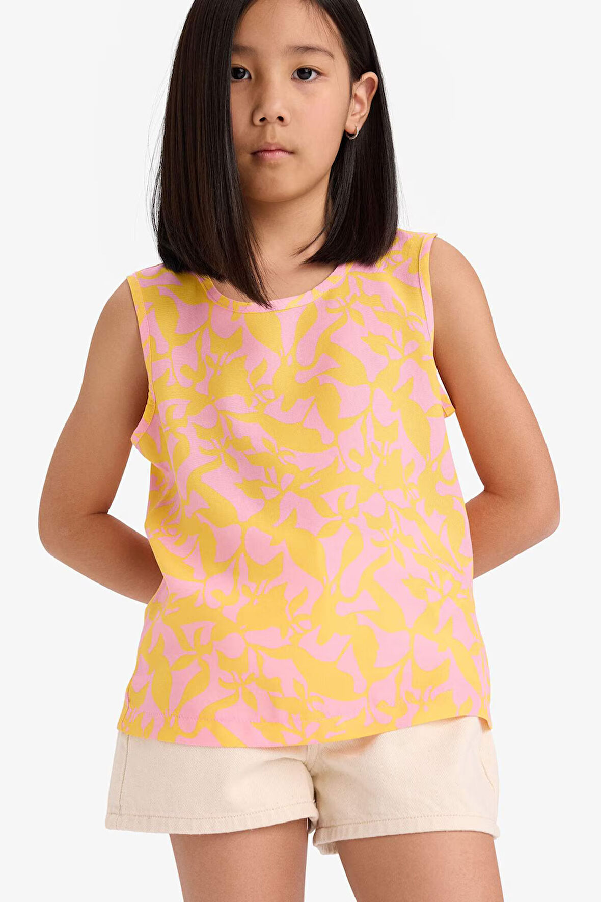 DeFacto Kız Çocuk Bisiklet Yaka Desenli Kolsuz Bluz E6852A825SMPN110