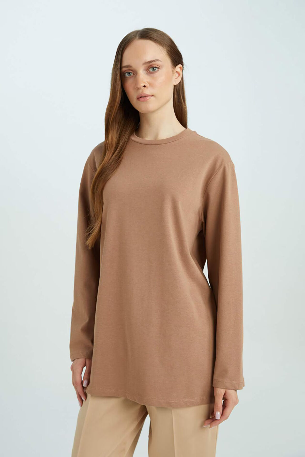 DeFacto Regular Fit Bisiklet Yaka Basic Düz Uzun Kollu Tişört Tunik D4897AX24WNBN299