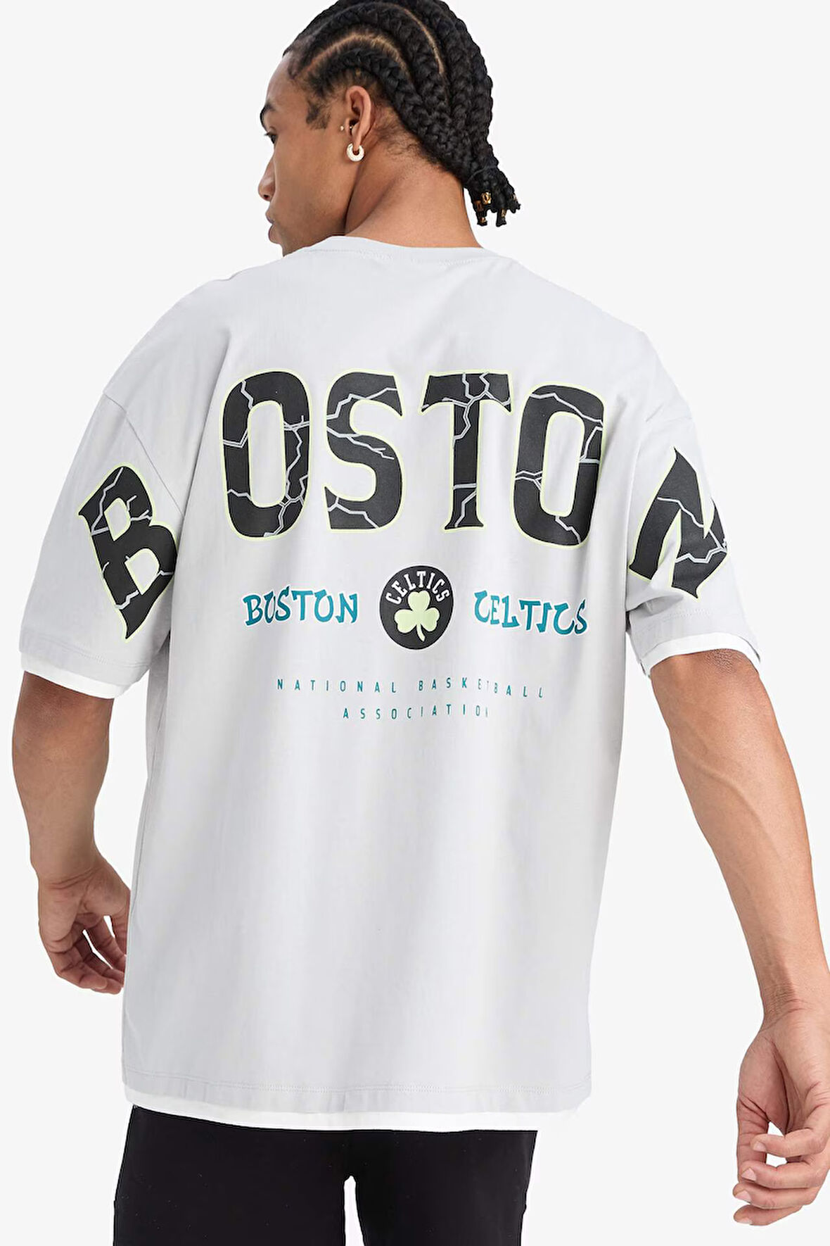 DeFactoFit NBA Boston Celtics Oversize Geniş Kalıp Bisiklet Yaka Sırt Baskılı Kısa Kollu Tişört E0131AX25SPGR91