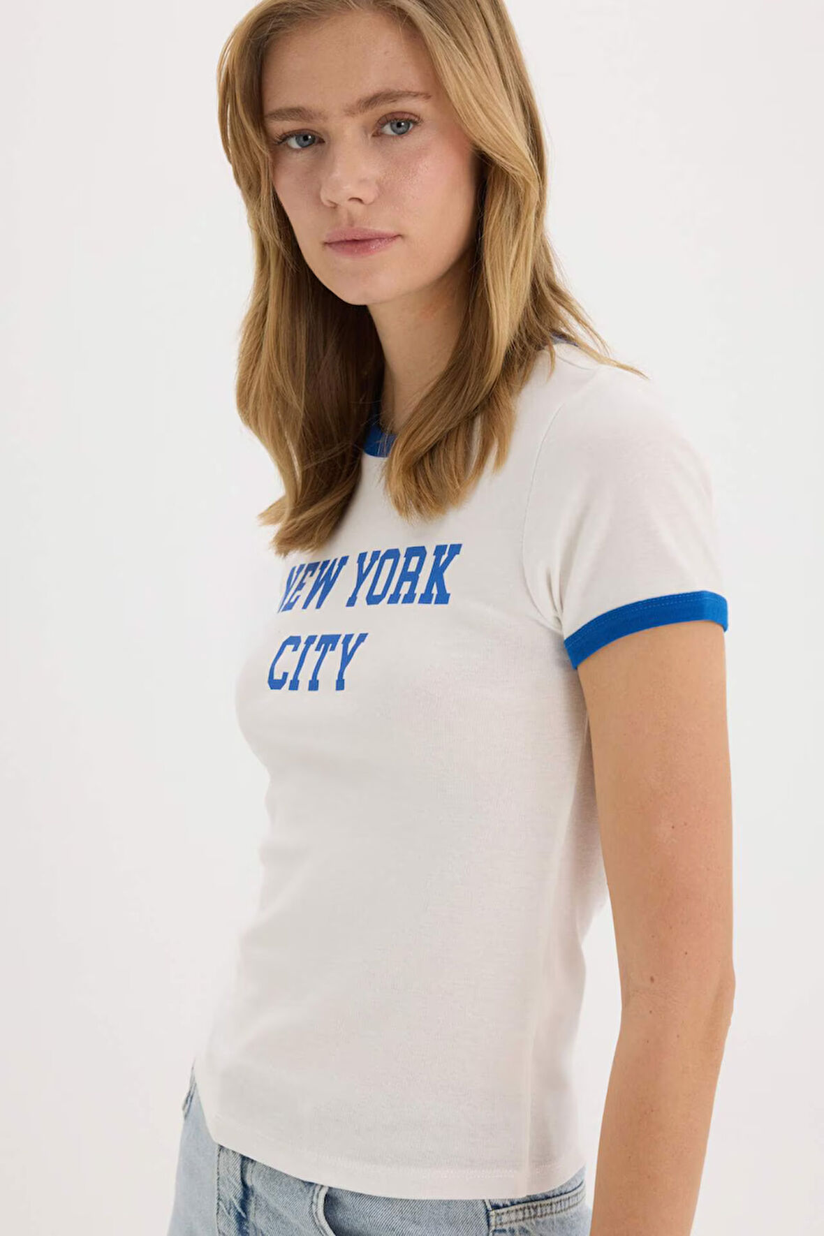 DeFacto Regular Fit Bisiklet Yaka Baskılı Ribana Kısa Kollu Tişört E7010AX25SPWT32