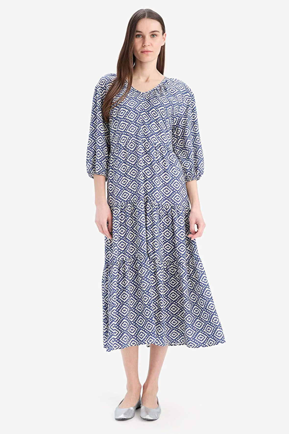 Regular Fit Desenli  V Yaka Uzun Kollu Maxi Elbise