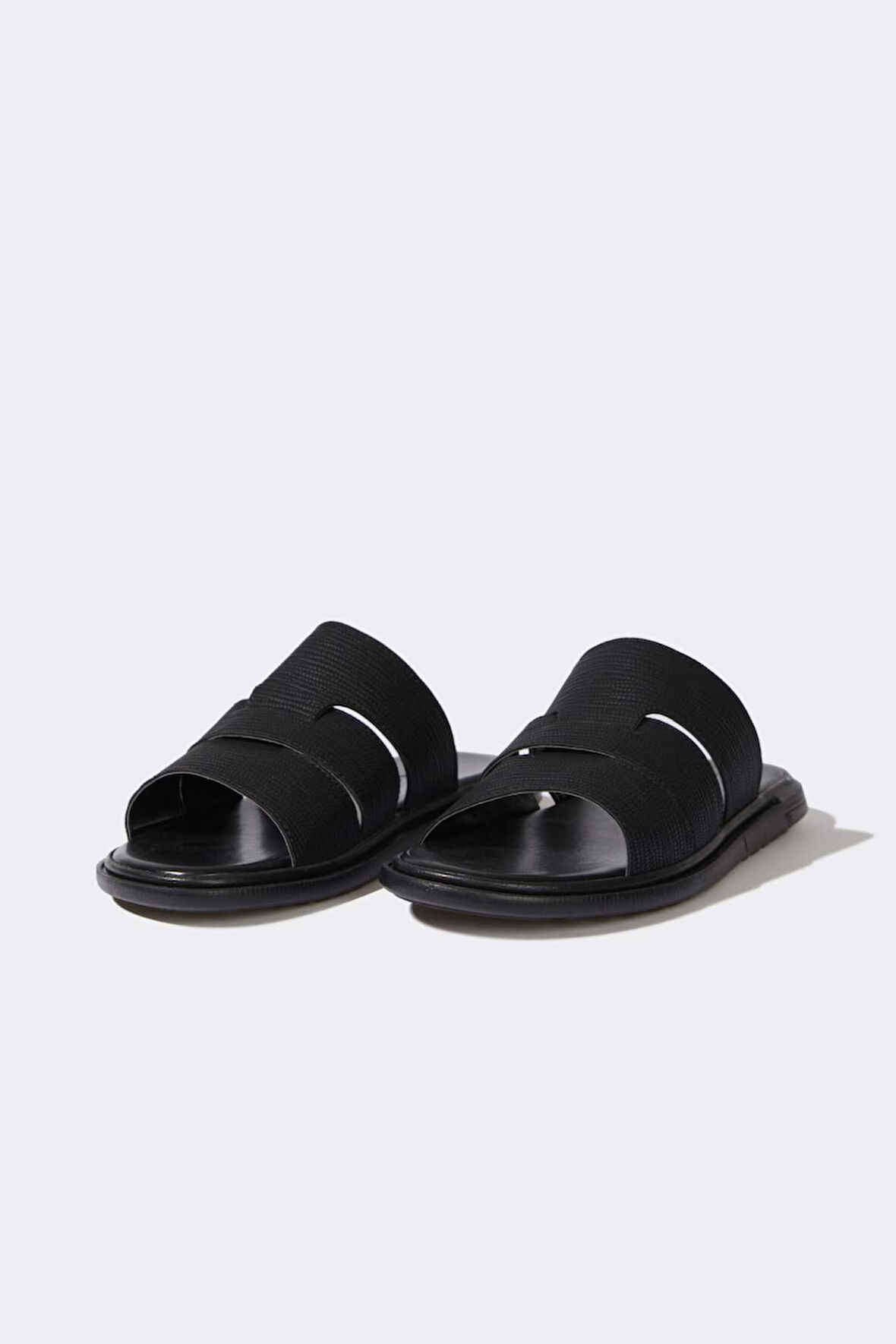 DeFacto Erkek Düz Taban Çift Bantlı Suni Deri Terlik E6245AX25HSBK23