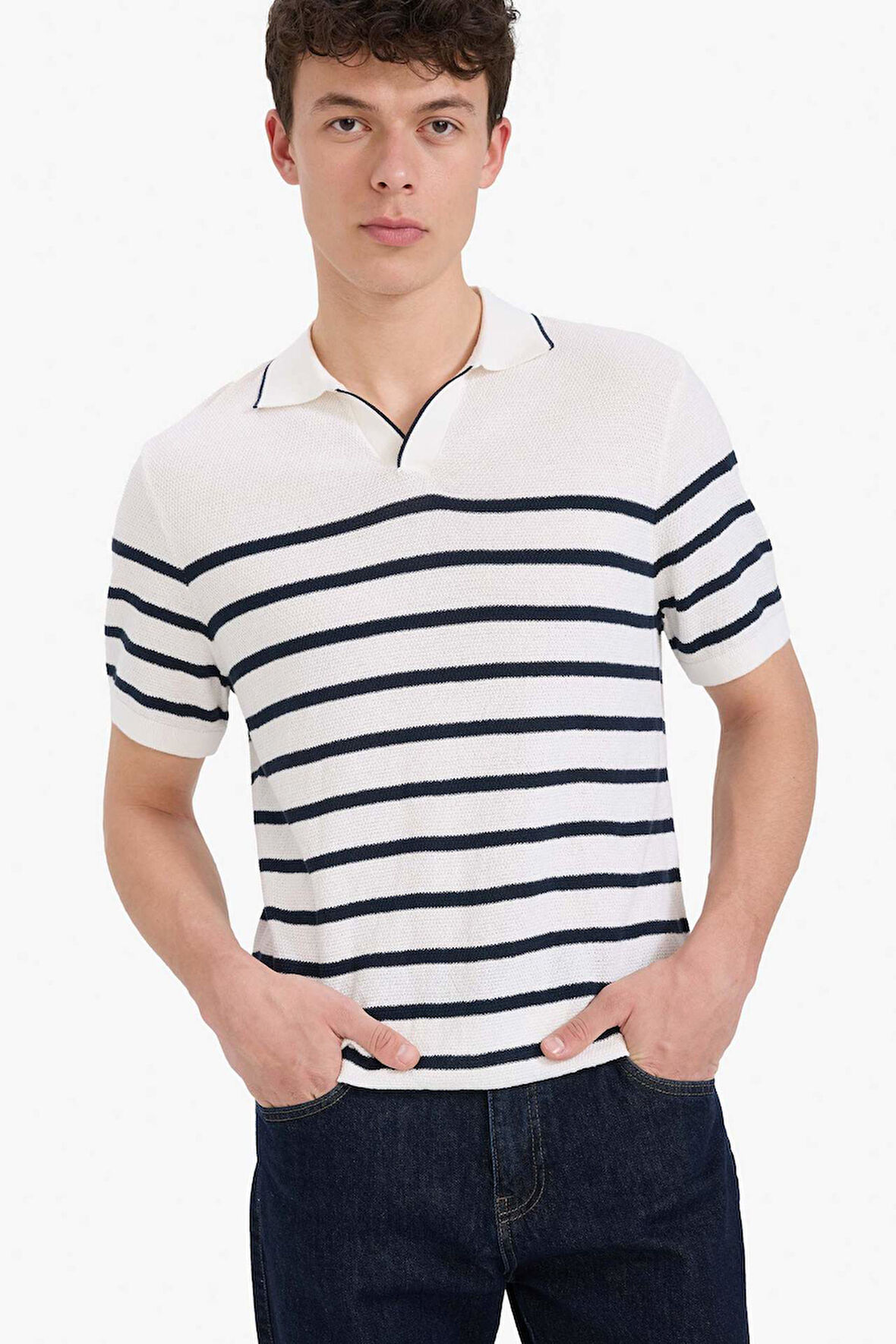 Standart Fit Polo Yaka Kısa Kollu Pamuklu Polo Tişört