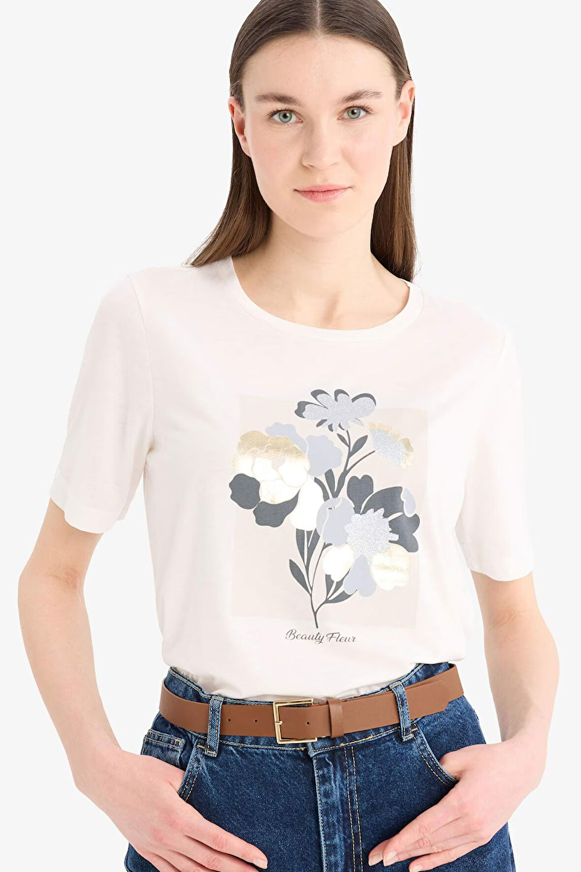 Traditional Relax Fit Bisiklet Yaka Kısa Kollu Tişört