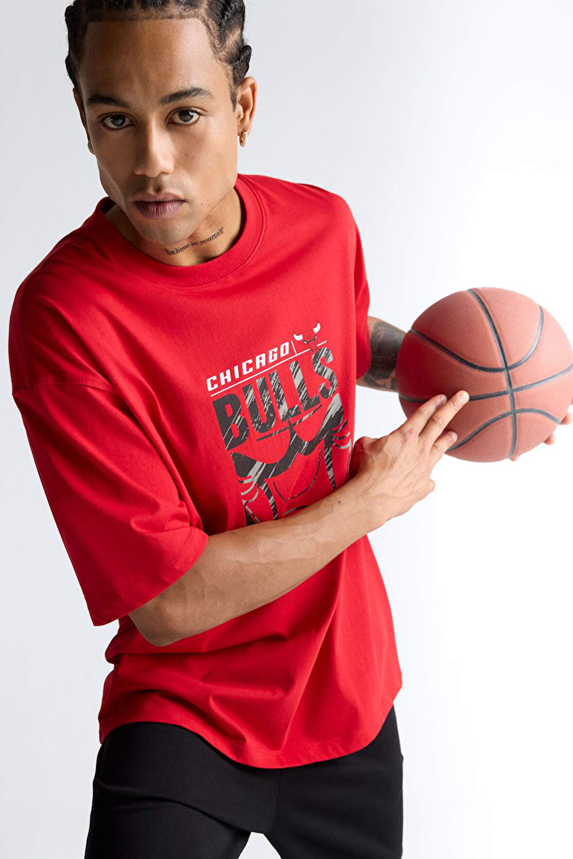 DeFactoFit NBA Chicago Bulls Oversize Geniş Kalıp Bisiklet Yaka Kısa Kollu Tişört