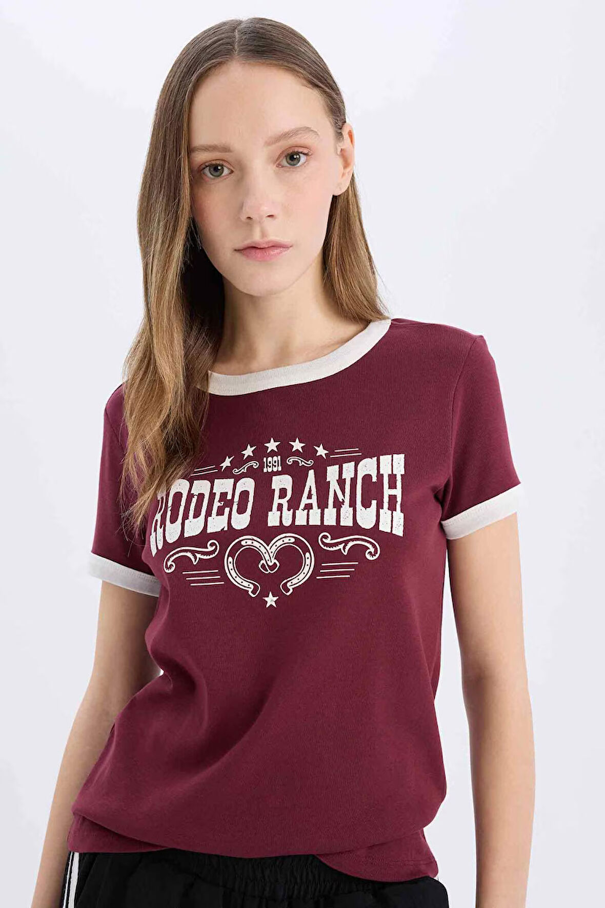 DeFacto Coool Regular Fit Bisiklet Yaka Baskılı Ribana Kısa Kollu Tişört E4379AX25SMBR210