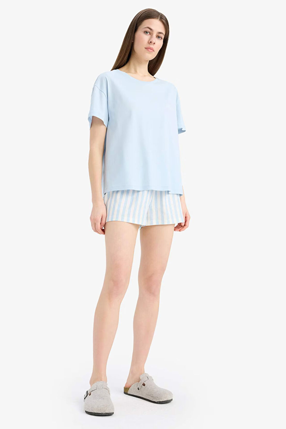 Regular Fit Pijama Takımı Kısa Kollu  Pijama Üstü Esnek Belli Şort Pijama Altı-Fall in Love