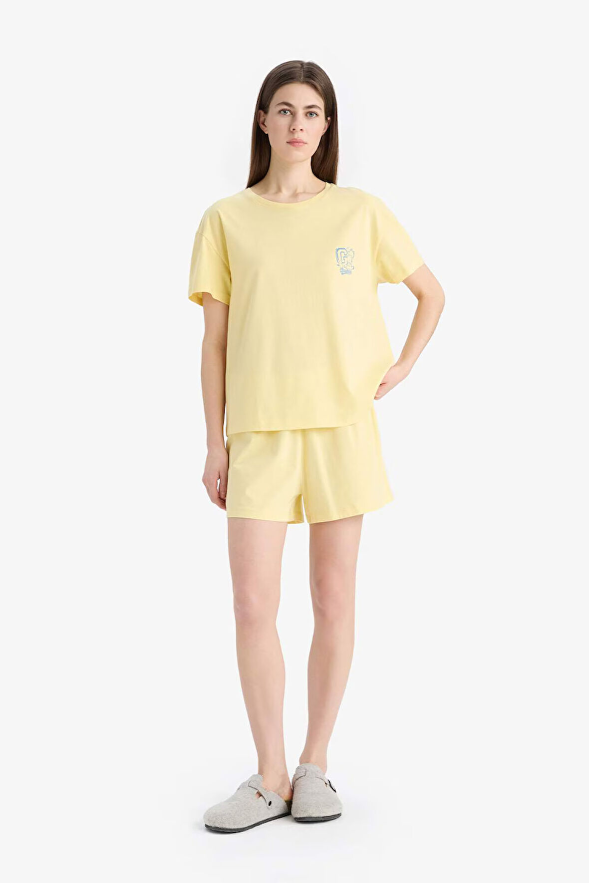 DeFacto Garfield Pijama Takımı Kısa Kollu Üst Esnek Belli Şort-Fall in Love E4328AX25SMYL118
