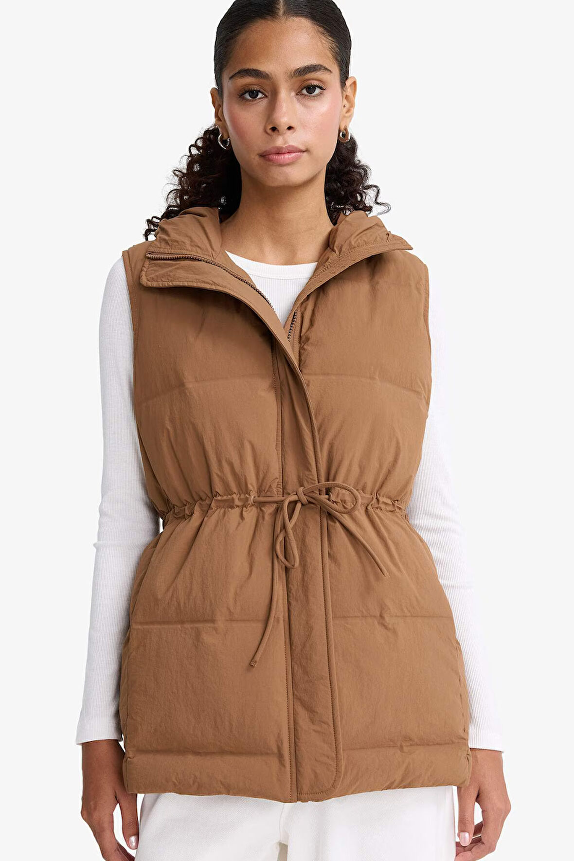 Regular Fit Kapüşonlu Fermuarlı Beli Lastikli Şişme Yelek