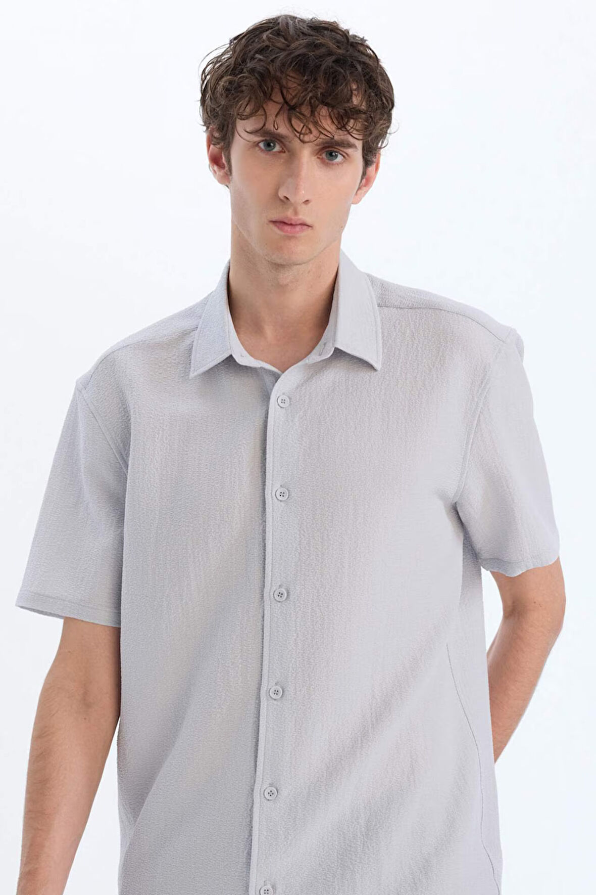 DeFacto Regular Fit Polo Yaka Krinkıl Yazlık Kısa Kollu Gömlek E1223AX25SMGR184