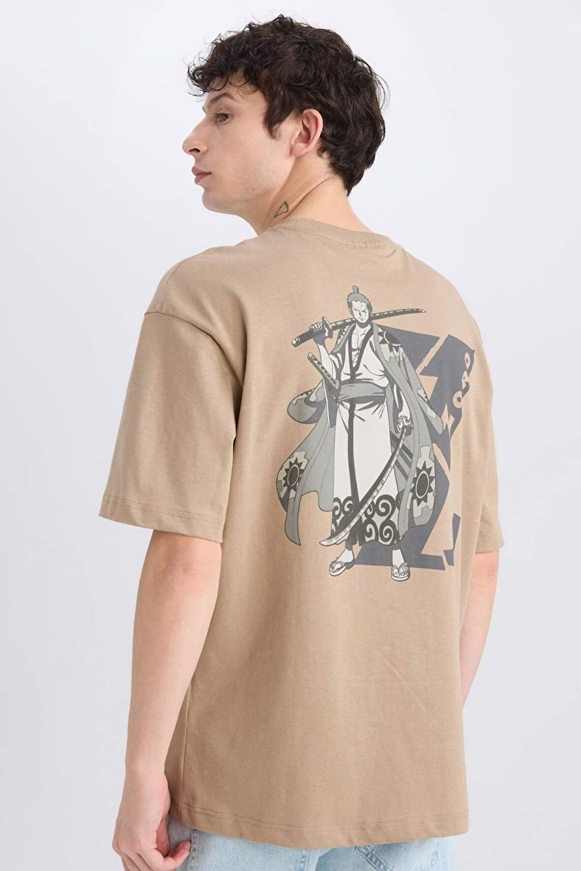 DeFacto %100 Pamuk One Piece Boxy Fit Bisiklet Yaka Sırt Baskılı Kısa Kollu Tişört D5619AX25SPBG73