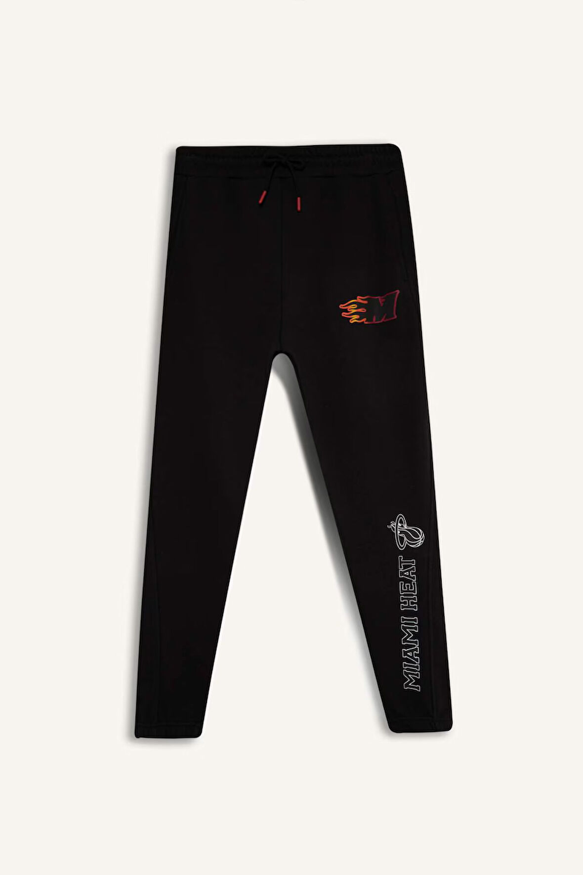 DeFactoFit NBA Miami Heat Kalın Jogger Eşofman Altı Standart Fit Cepli Esnek Bantlı Paça D6561AX25SPBK81