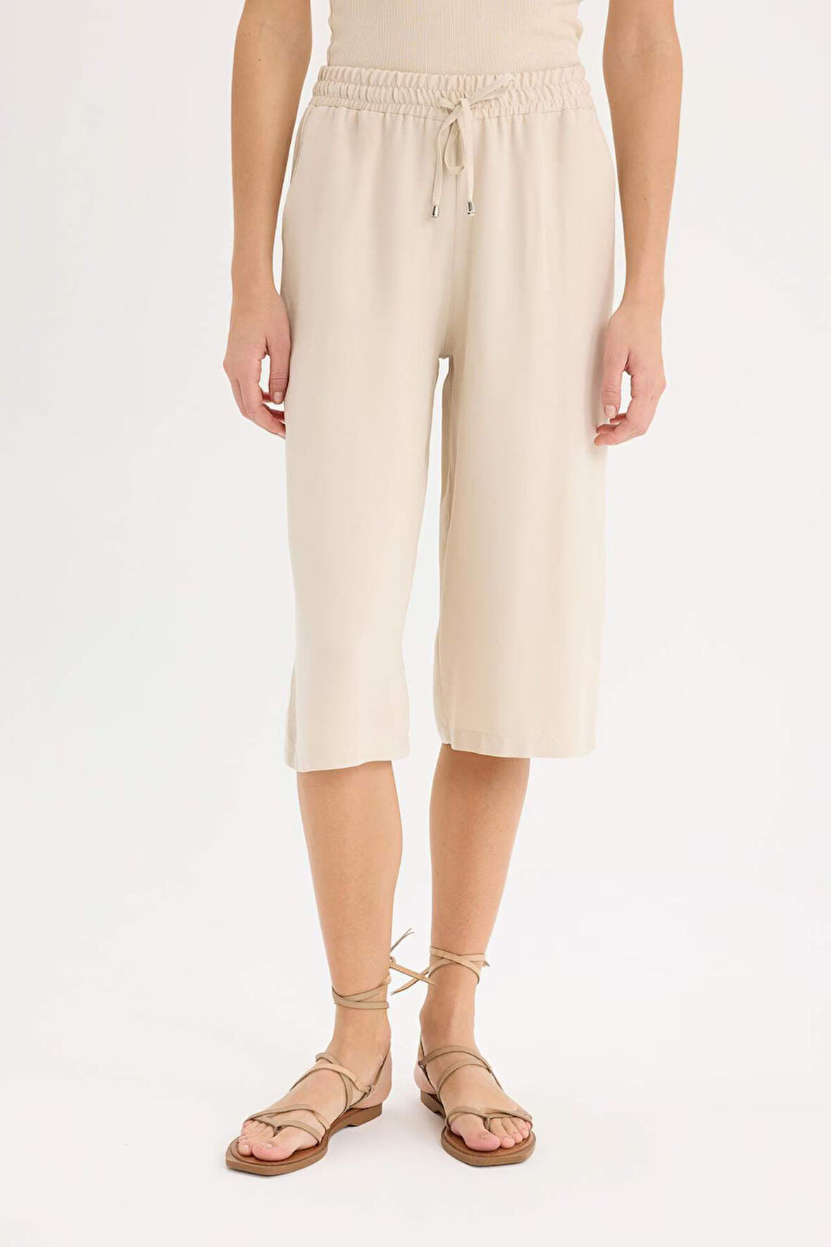 Yüksek Bel Crop Fit Belmando Kapri