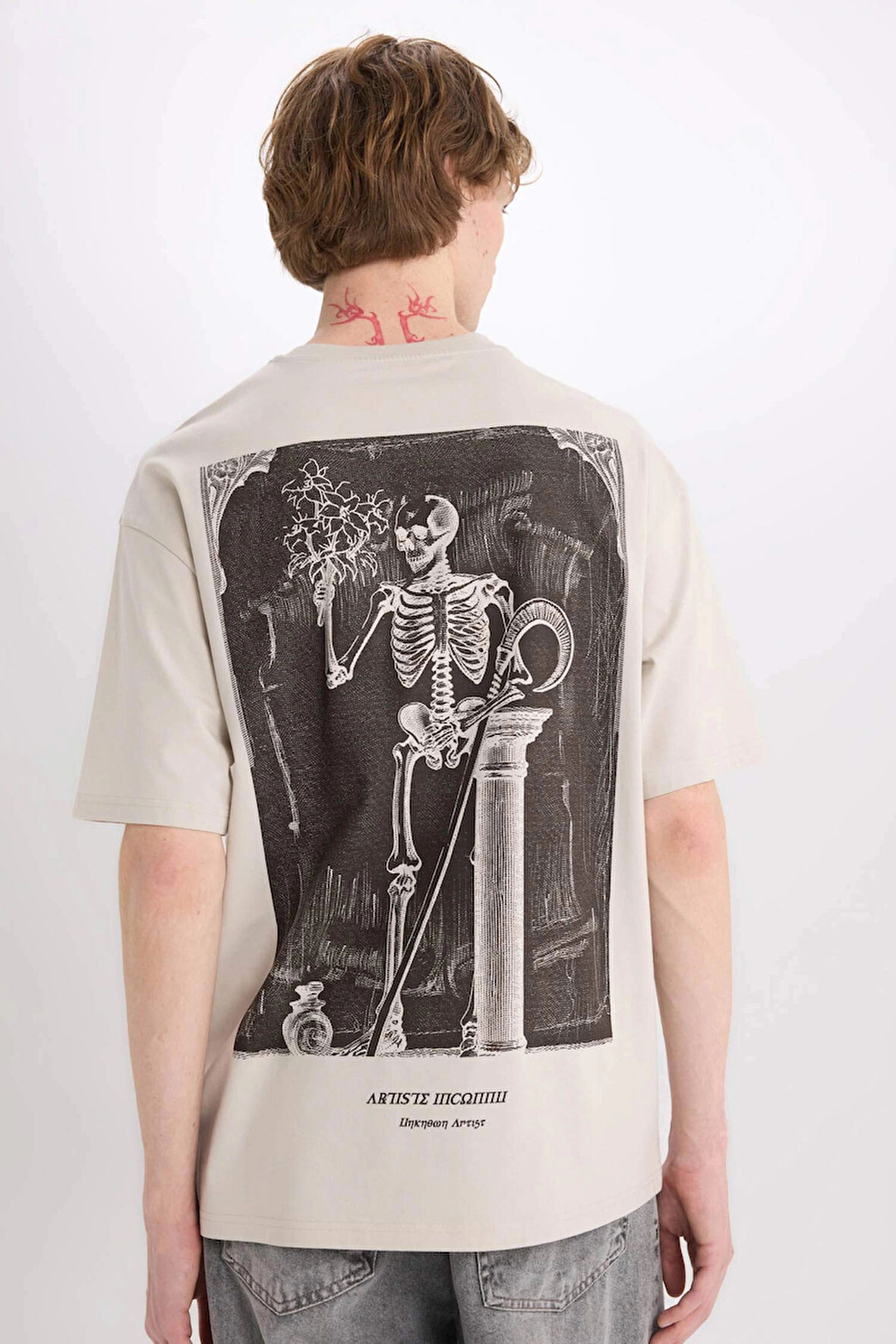 Defacto E4546 Bej %100 Pamuk Boxy Fit Bisiklet Yaka Sırt Baskılı Kısa Kollu Tişört