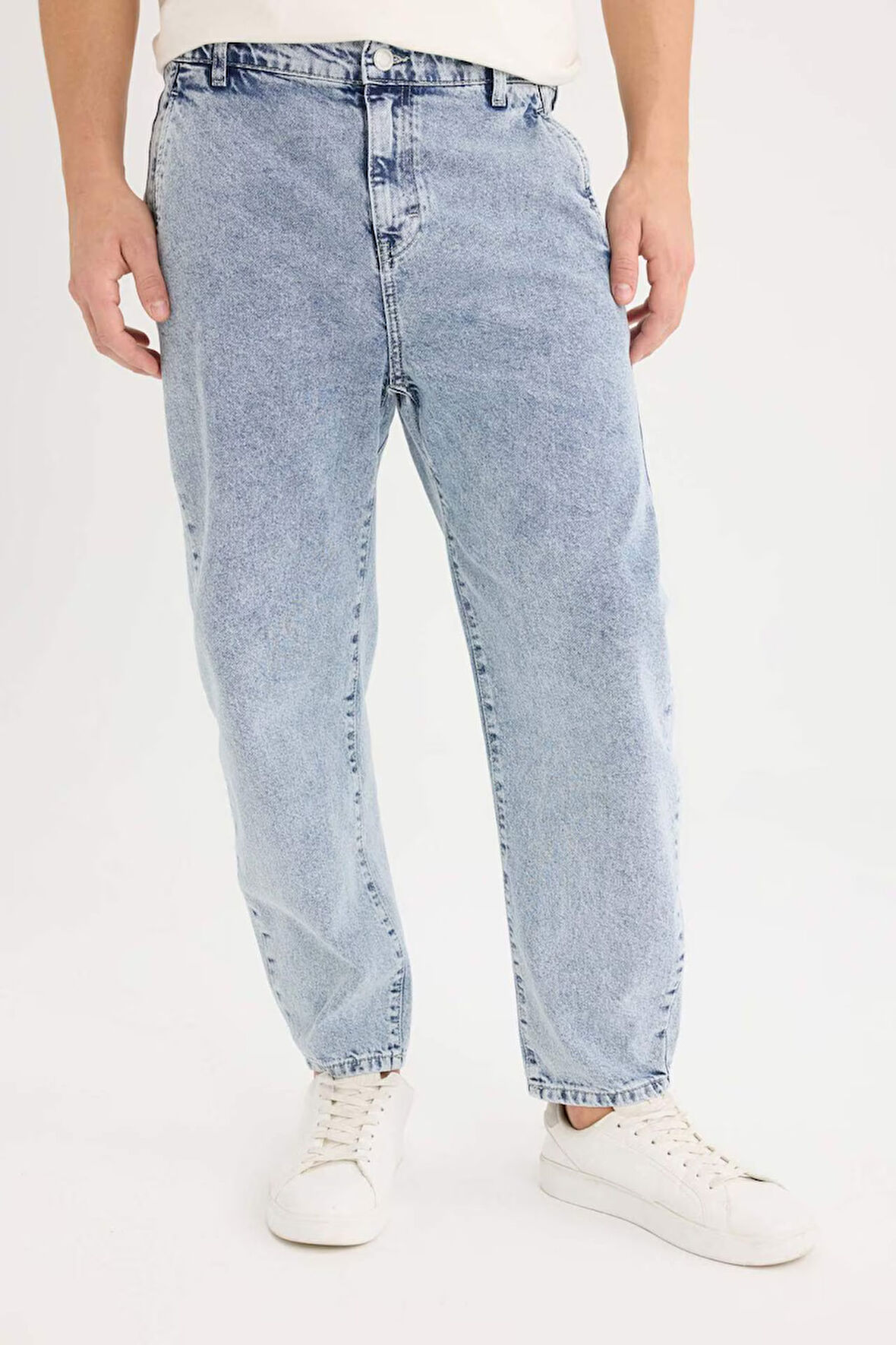 DeFacto Relaxed Slouchy Fit Geniş Paça Jean Yıkamalı Pantolon E4733AX25SPNM39