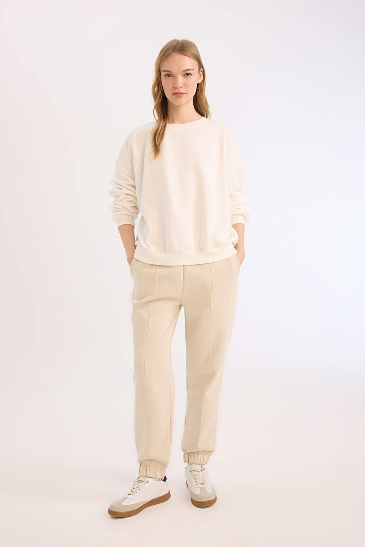 DeFacto Coool Kalın Jogger Eşofman Altı Basic Düz Cepli Beli Paçası Lastikli E6300AX24WNBG26