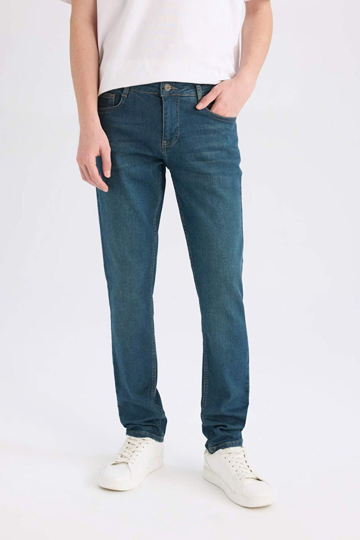 Pedro Slim Fit Dar Kalıp Normal Bel Dar Paça Jean Pantolon