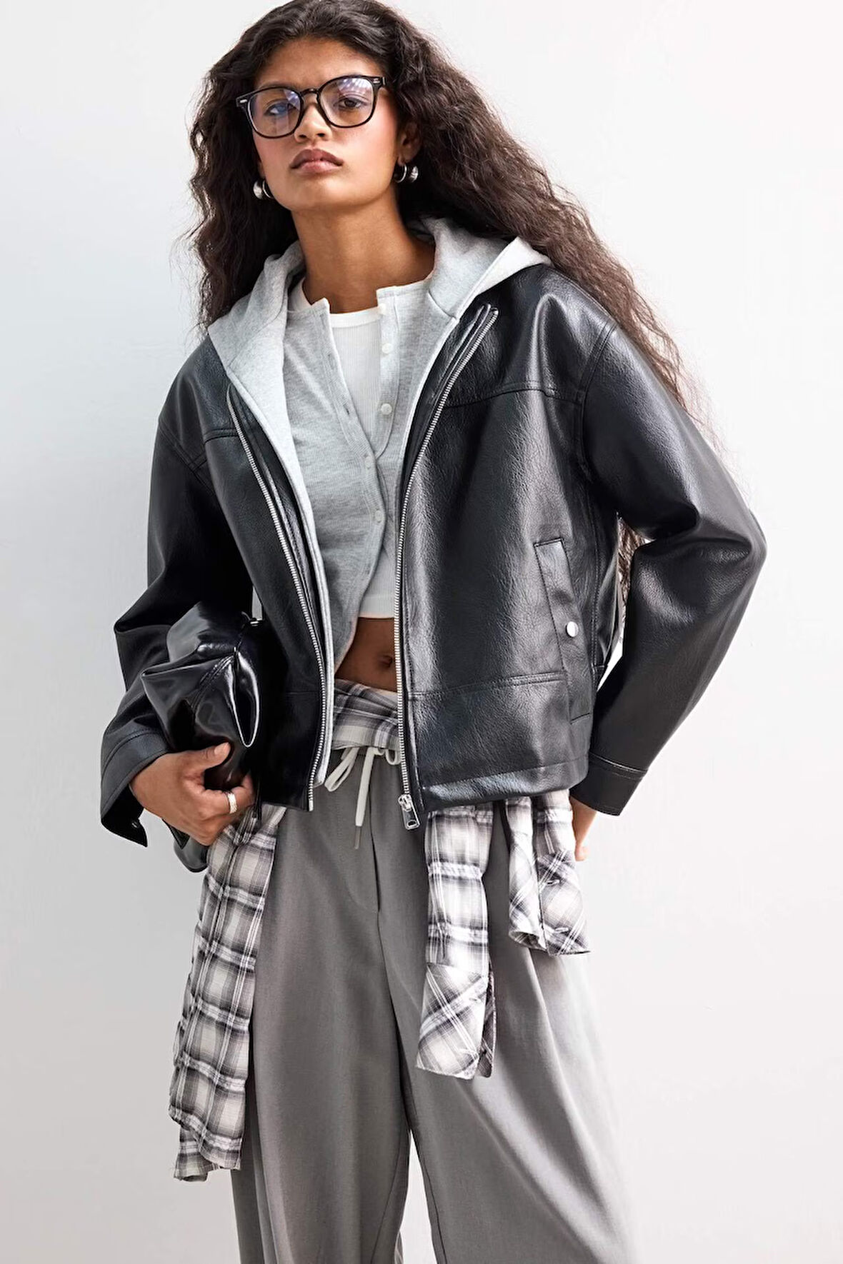 Relax Fit Çıkarılabilir Kapüşonlu Fermuarlı Suni Deri Mont