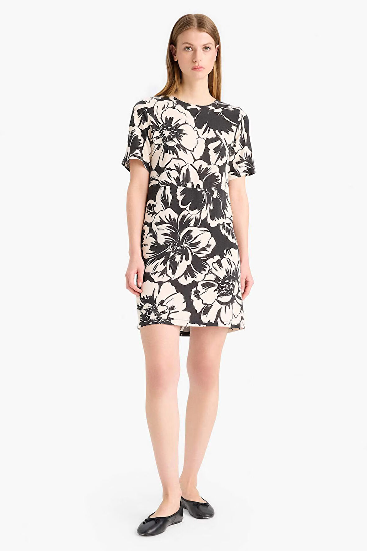DeFacto Bisiklet Yaka Çiçek Desenli Kısa Kollu Mini Yazlık Elbise F1834AX25SMBK81