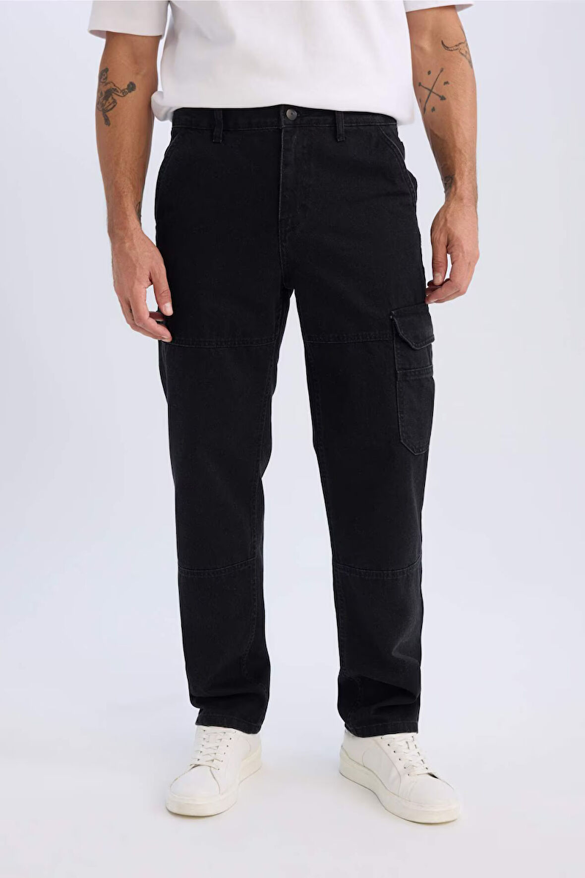 Relax Fit Geniş Paça Kargo Cepli Jean Pantolon