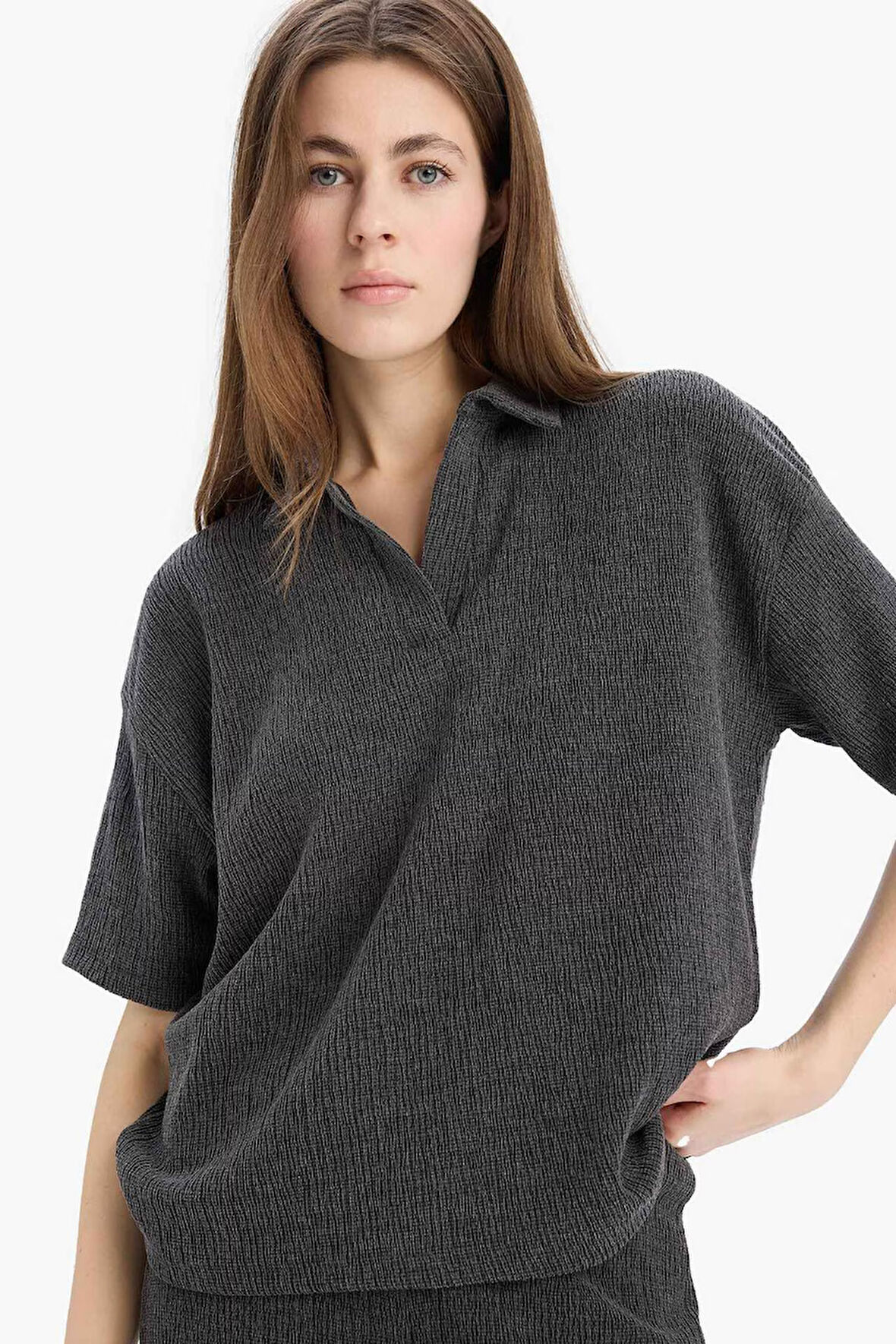 DeFacto Relax Fit Basic Düz Bürümcük Kısa Kollu Tişört E0981AX25SPAR148