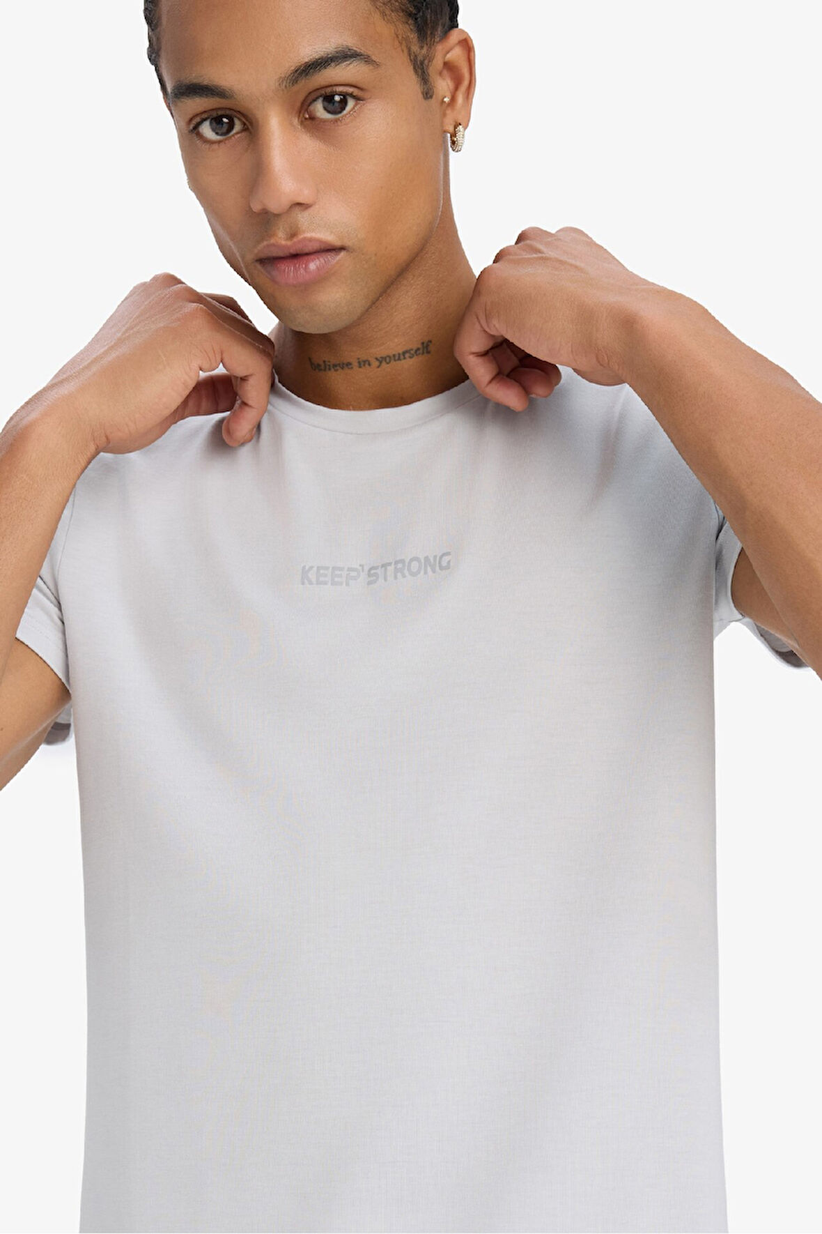 DeFactoFit Esnek Kumaş Slim Fit Dar Kesim Bisiklet Yaka Sporcu Kısa Kollu Tişört E2436AX25SMGR184