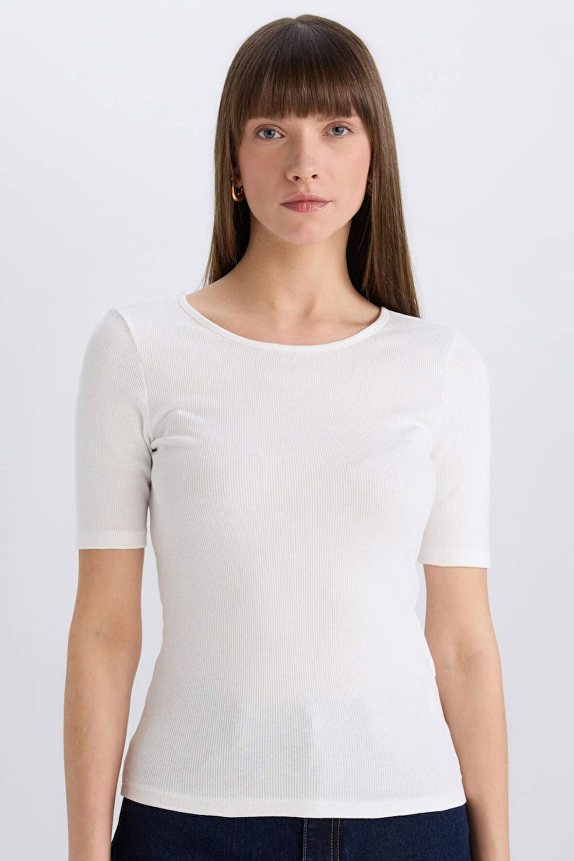 DeFacto Slim Fit Dar Kesim Bisiklet Yaka Basic Düz Fitilli Kaşkorse Kısa Kollu Tişört E5776AX25SPER105