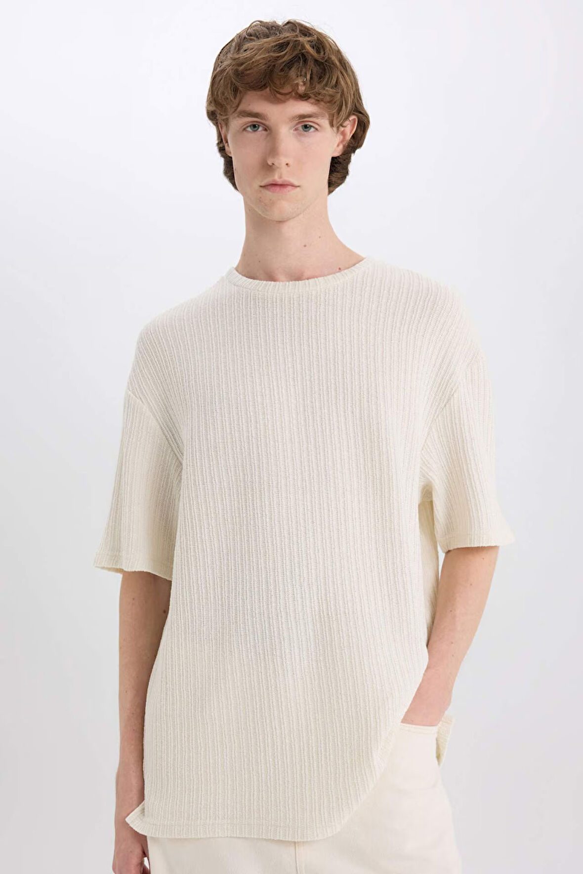 DeFacto Boxy Fit Bisiklet Yaka Kısa Kollu Kısa Kollu Tişört C2726AX25SMER238