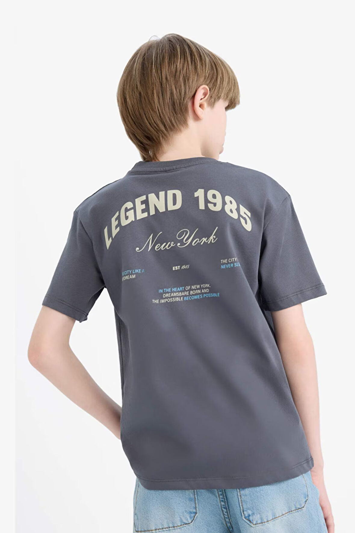 DeFacto Erkek Çocuk Bisiklet Yaka Sırt Baskılı Kısa Kollu Tişört E2840A825SMAR58