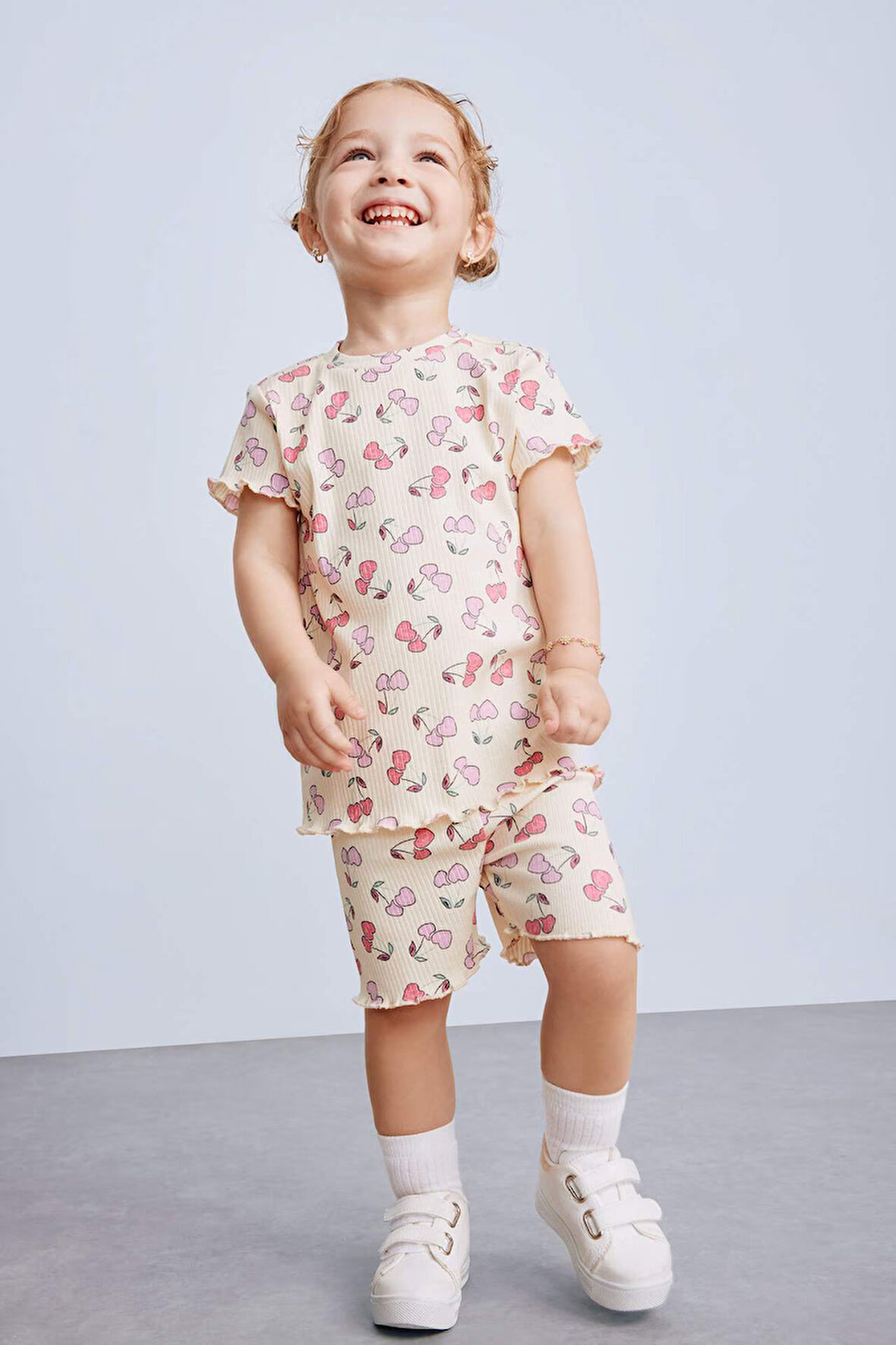 Kız Bebek 2'li Takım Desenli Fitilli Kaşkorse  Kısa Kollu Tişört Şort