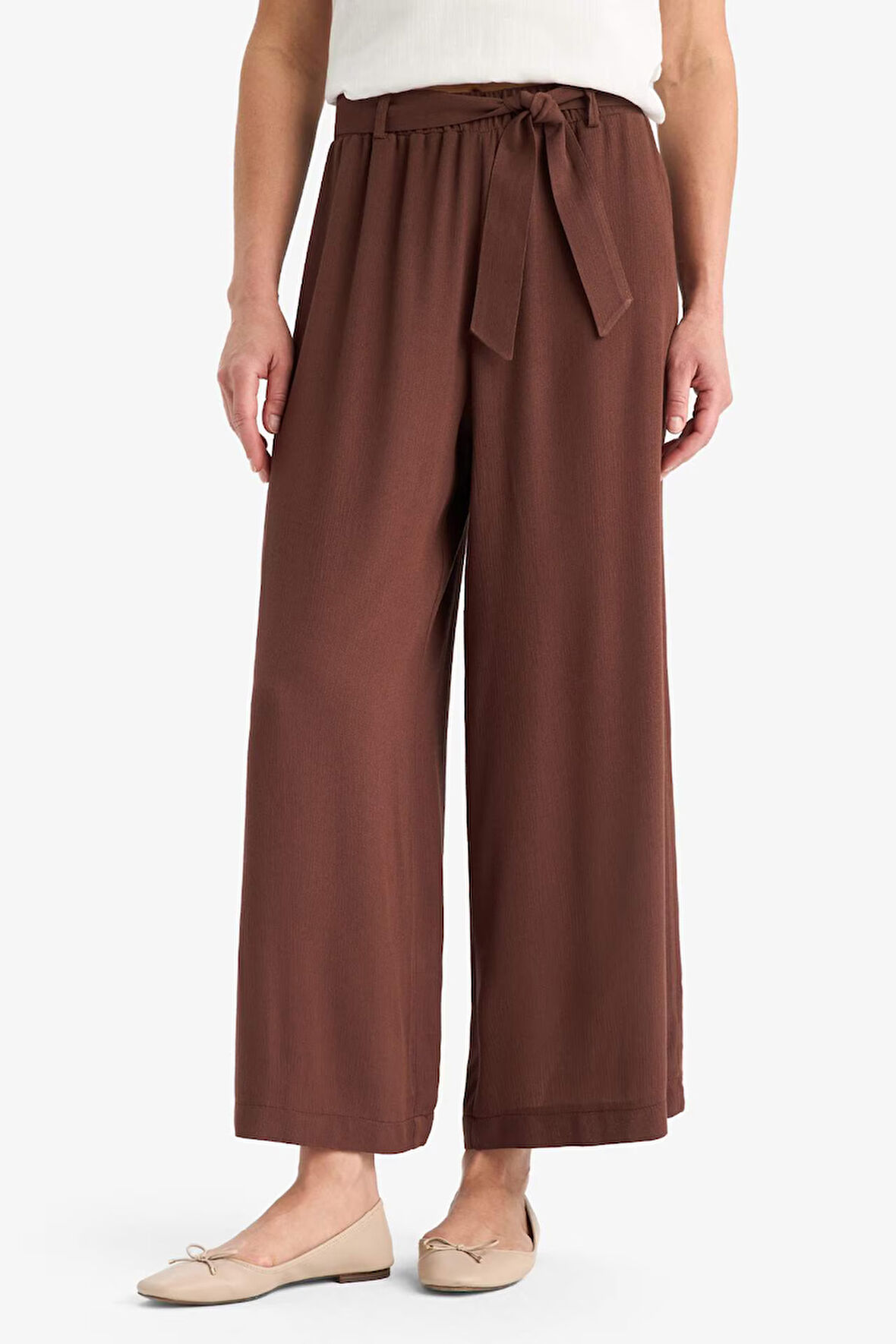 DeFacto Culotte Esnek Belli Geniş Paça Kuşaklı Krinkıl Viskon Kapri Pantolon C9565AX25SMBN333