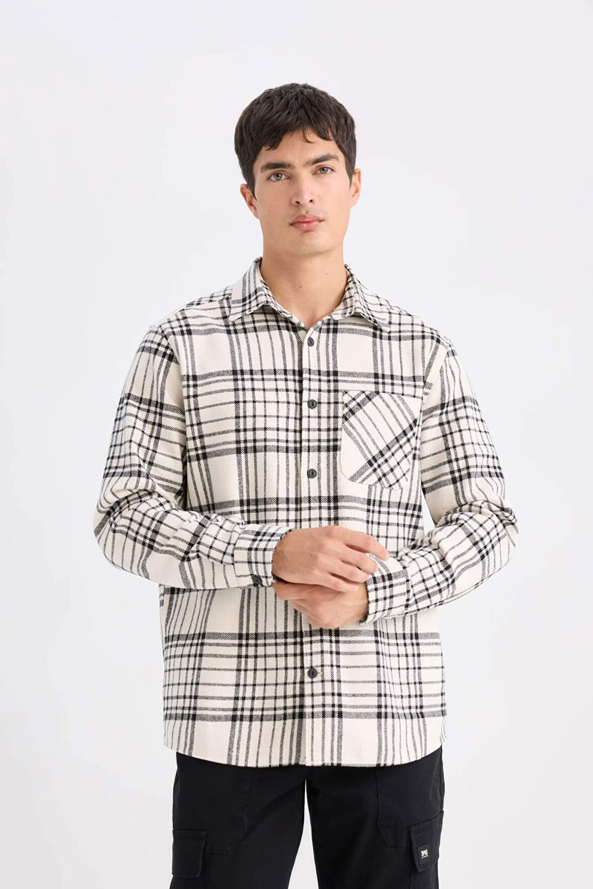 Regular Fit Polo Yaka Kareli Flanel Cep Detaylı Uzun Kollu Gömlek