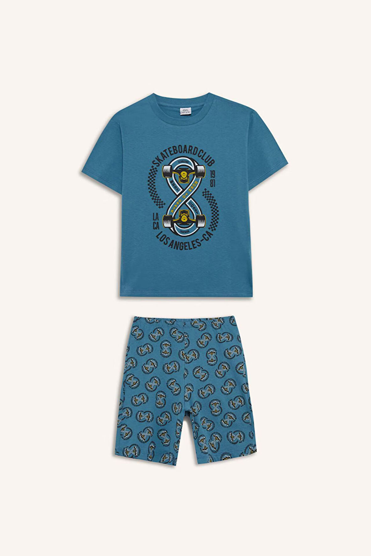 DeFacto Erkek Çocuk Pijama Takımı Baskılı Kısa Kollu Üst Desenli Şort D9989A825SMBE536