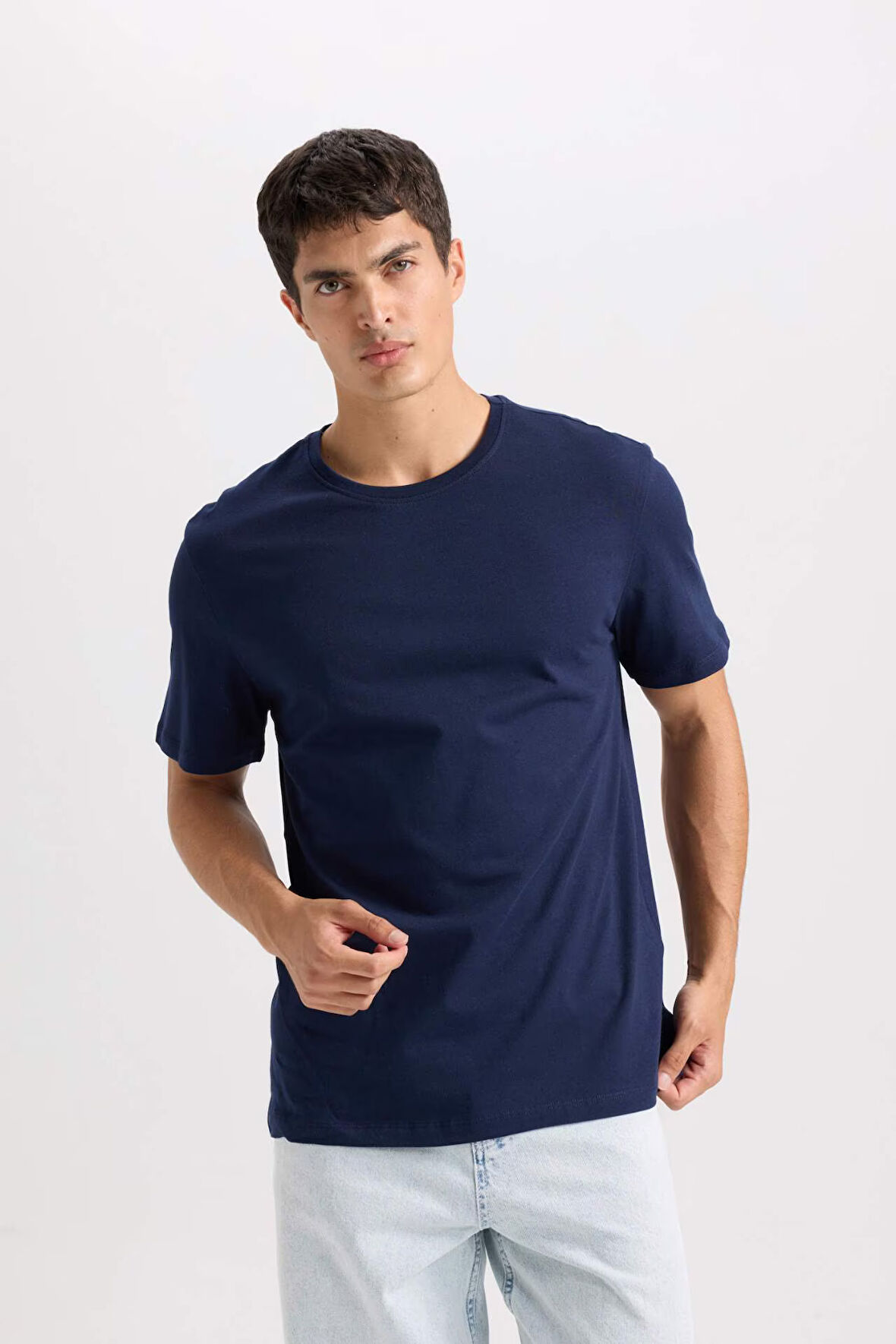 DeFacto New Regular Fit Bisiklet Yaka Basic Düz Kısa Kollu Tişört E1091AXNSNV135