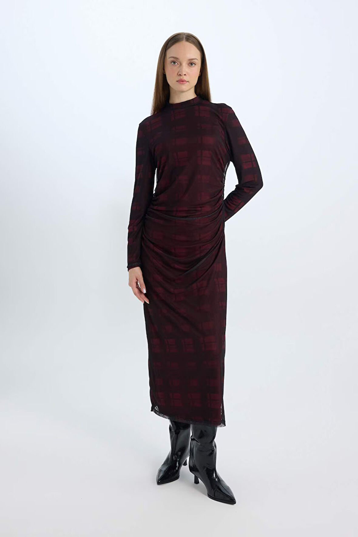 DeFacto Regular Fit Yarım Balıkçı Yaka Desenli Uzun Kollu Maxi Tül Elbise E1959AX24WNBR115