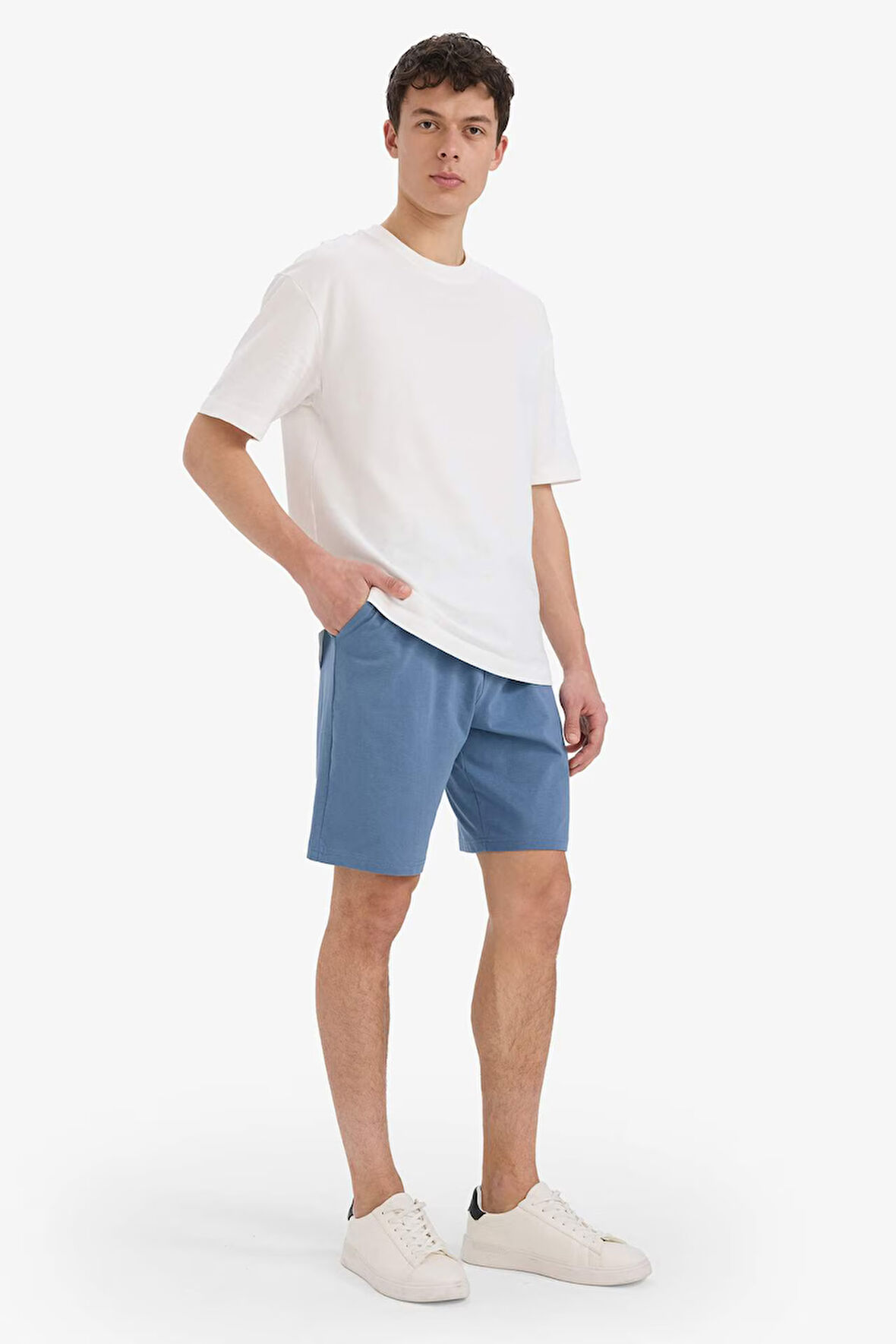 Slim Fit Dar Kesim Cepli Basic Düz Bermuda Şort