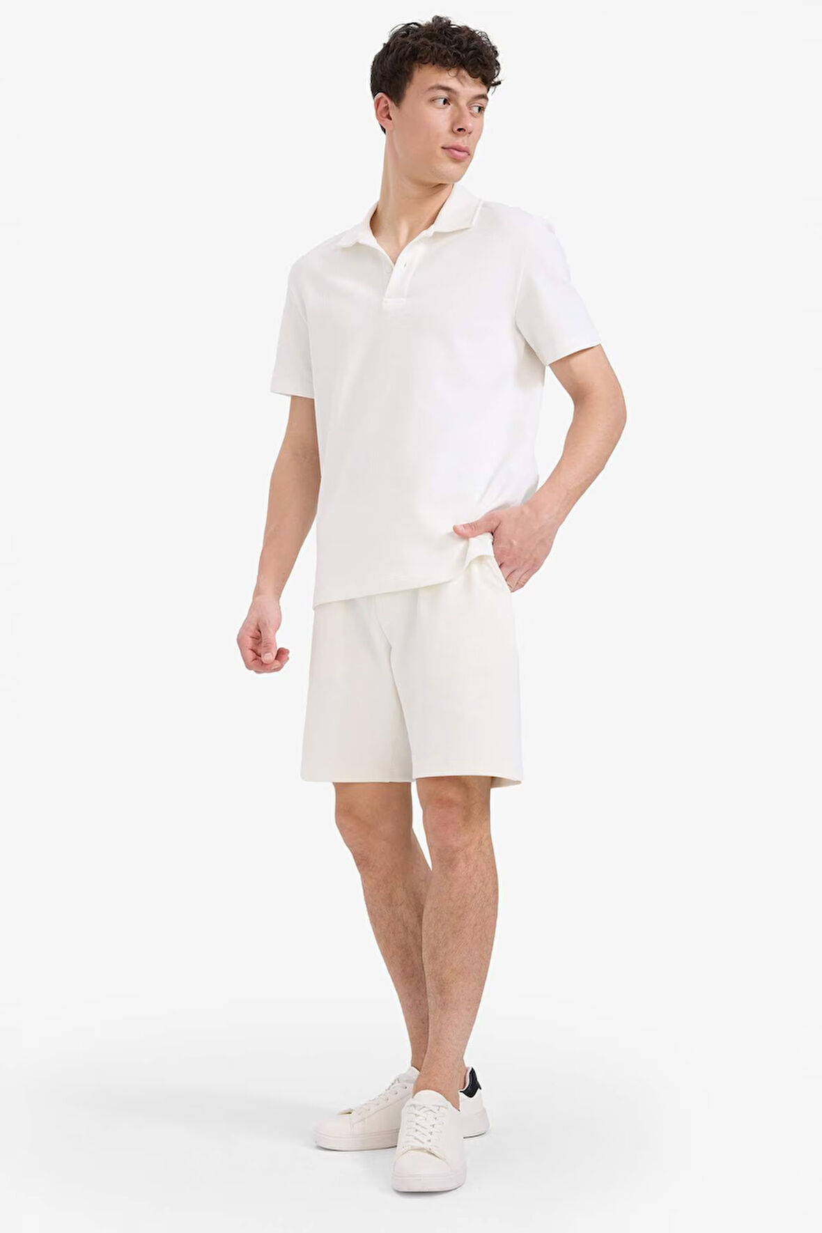 Regular Fit Basic Düz Şort