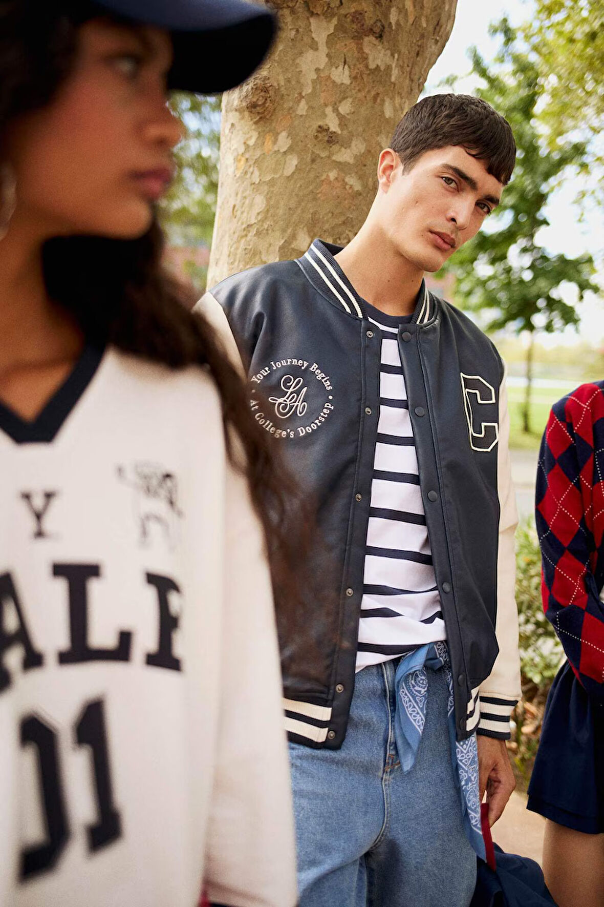 Regular Fit Kolej Yaka Çıkarılabilir Kapüşonlu Çıtçıtlı Suni Deri Bomber Mont
