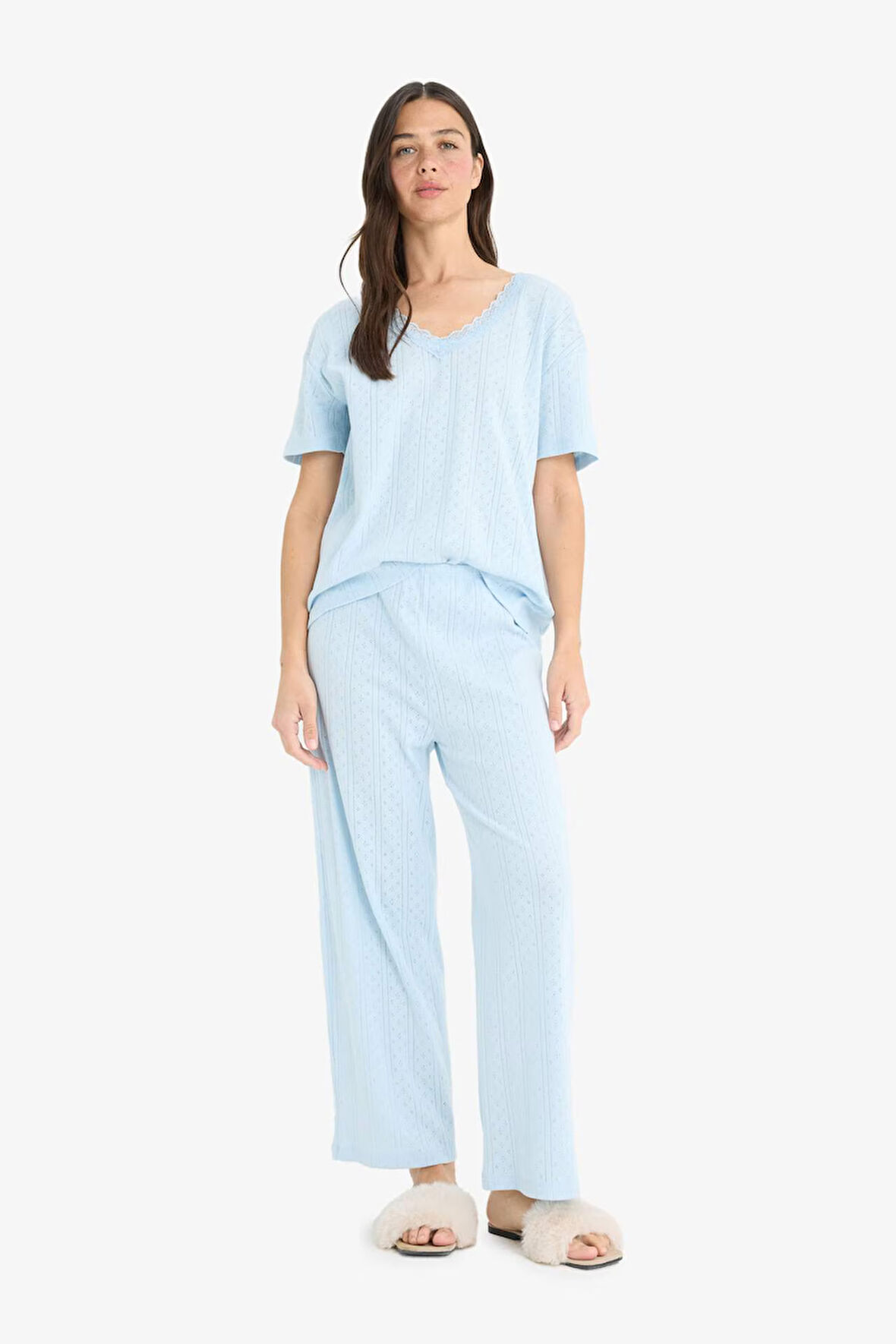 Regular Fit Pijama Takımı Kısa Kollu V Yaka Pijama Üstü Esnek Belli Uzun Pijama Altı-Fall in Love