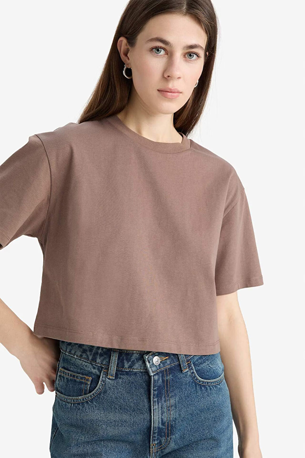DeFacto Boxy Fit Bisiklet Yaka Basic Düz Penye Kısa Kollu Tişört C7459AX25SMBN532