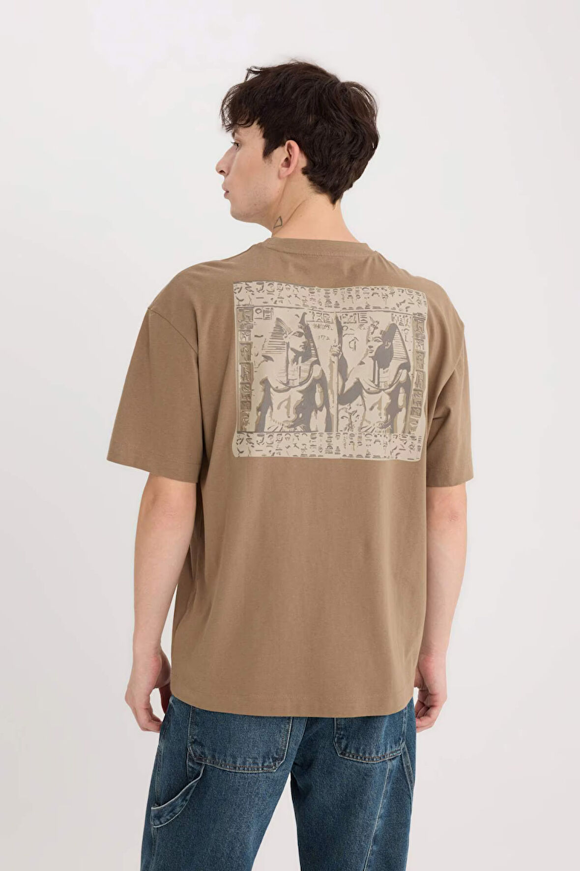 Oversize Geniş Kalıp Bisiklet Yaka Sırt Baskılı Kısa Kollu Tişört