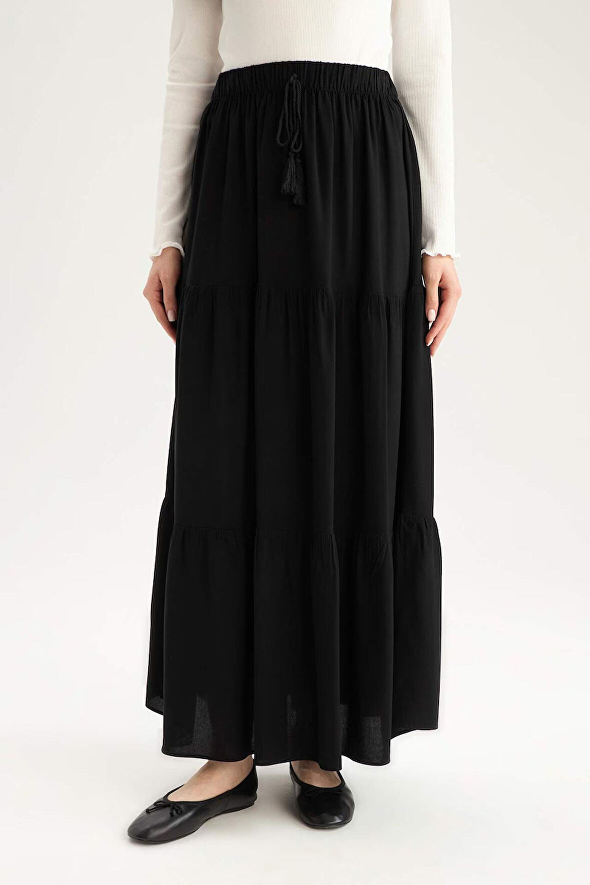 Beli Bağcıklı Viskon Maxi Etek