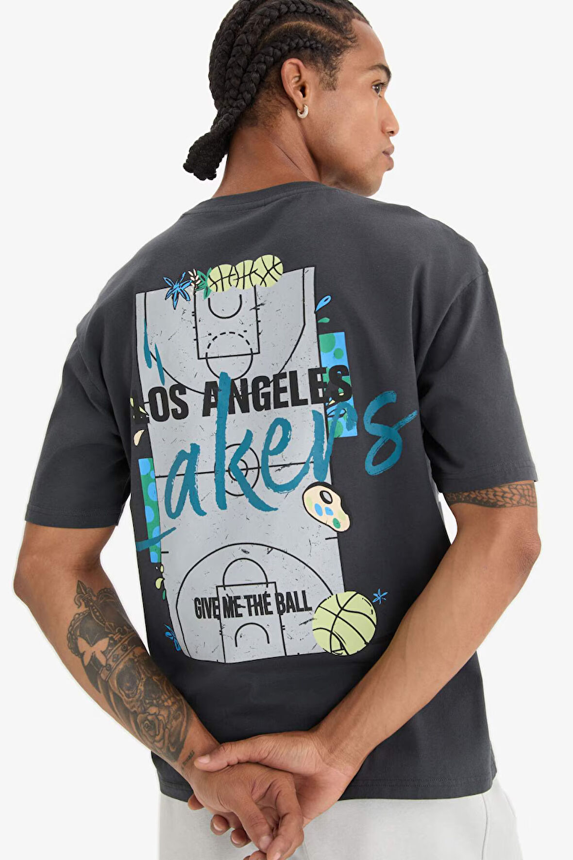 DeFactoFit NBA Los Angeles Lakers Boxy Fit Bisiklet Yaka Sırt Baskılı Kısa Kollu Tişört E0133AX25SPAR231