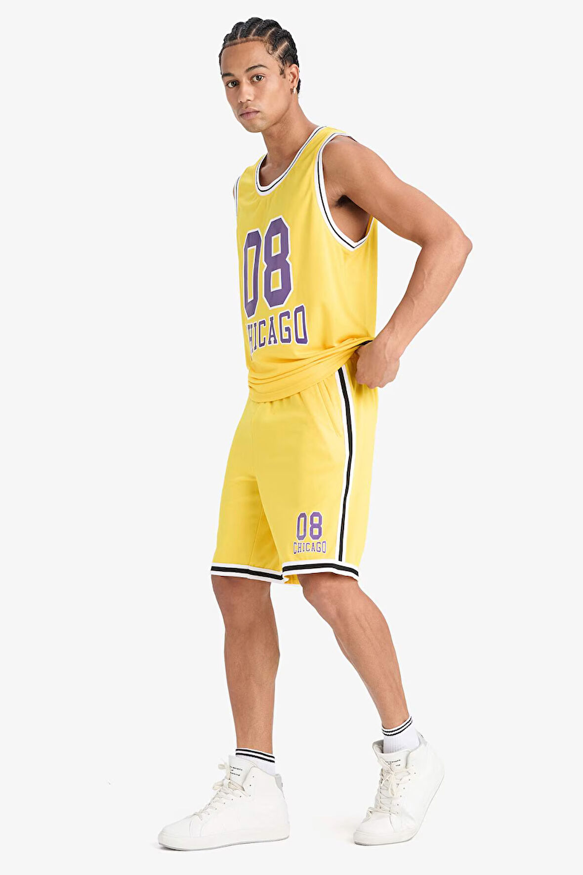 DeFactoFit Hızlı Kuruyan Standart Fit Sporcu Esnek Bantlı Paça Şort E4402AX25HSYL93