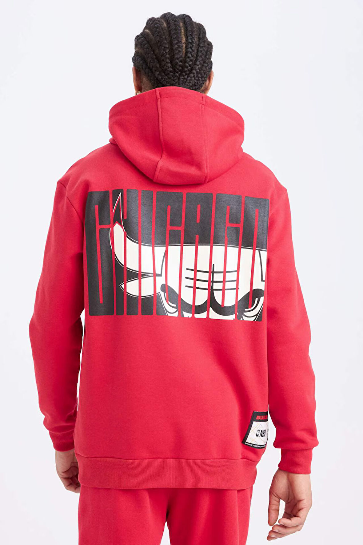 DeFactoFit NBA Chicago Bulls Standart Fit Kapüşonlu Sırt Baskılı Kalın Sweatshirt B3884AX25SPBR244