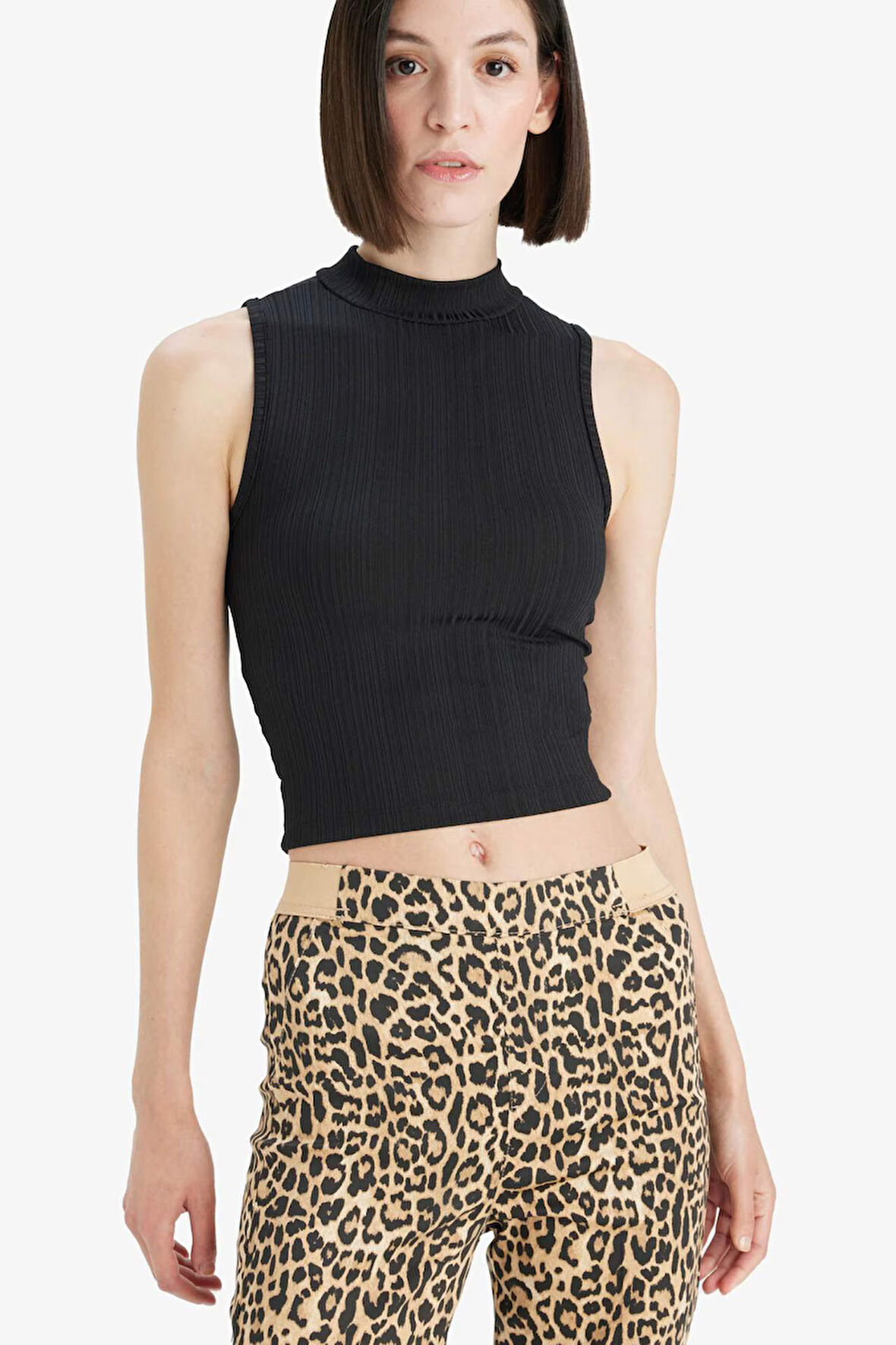 Slim Fit Dar Kesim Yarım Balıkçı Yaka Fitilli Kaşkorse Atlet