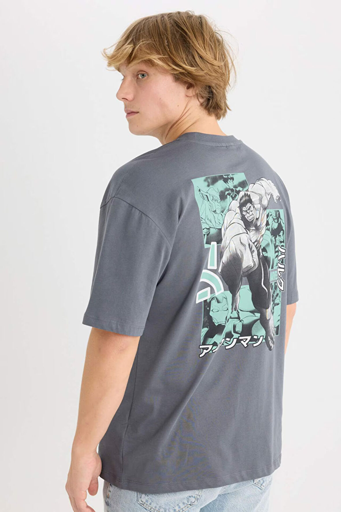 DeFacto %100 Pamuk Marvel Boxy Fit Bisiklet Yaka Sırt Baskılı Kısa Kollu Tişört D6784AX25SPAR58