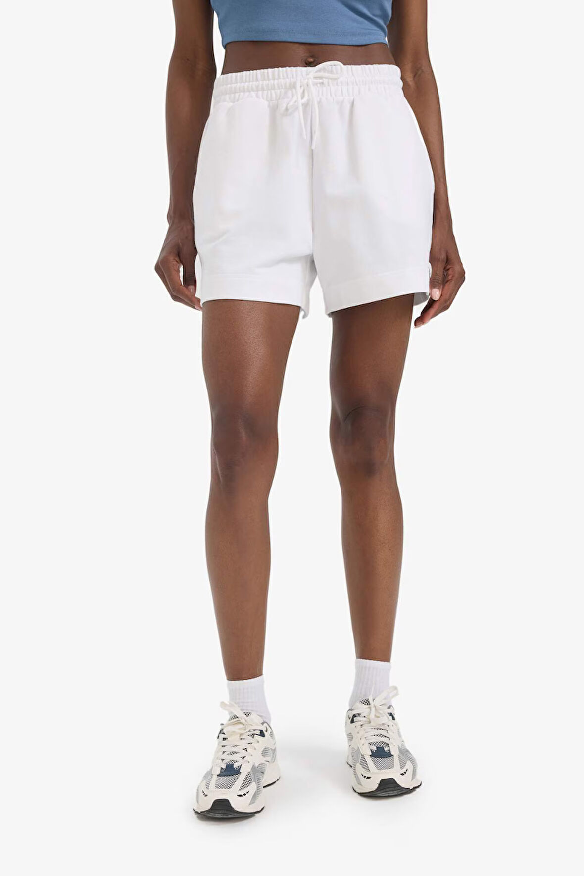 DeFactoFit Standart Fit Sporcu Kısa Paça Basic Düz Şort Z6696AZ25SMWT80