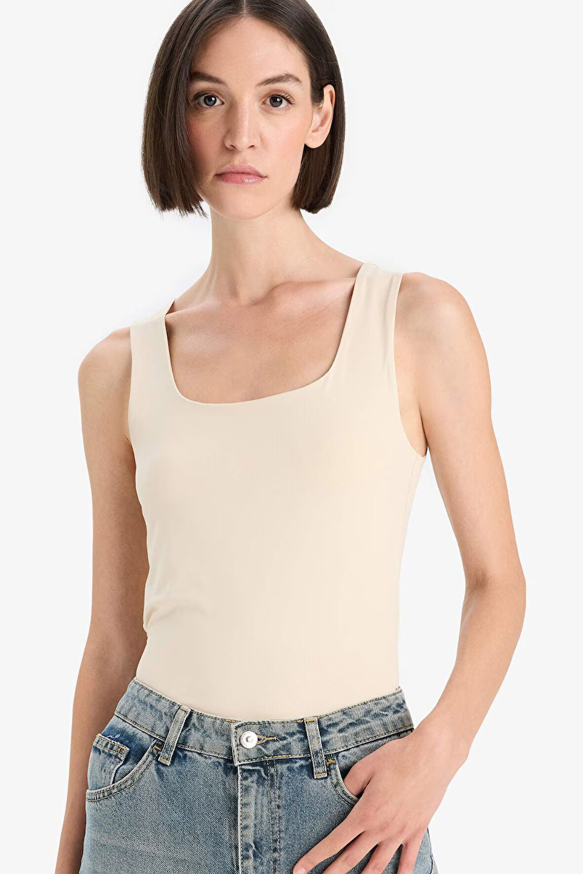 Slim Fit Dar Kesim Basic Düz Kare Yaka Atlet