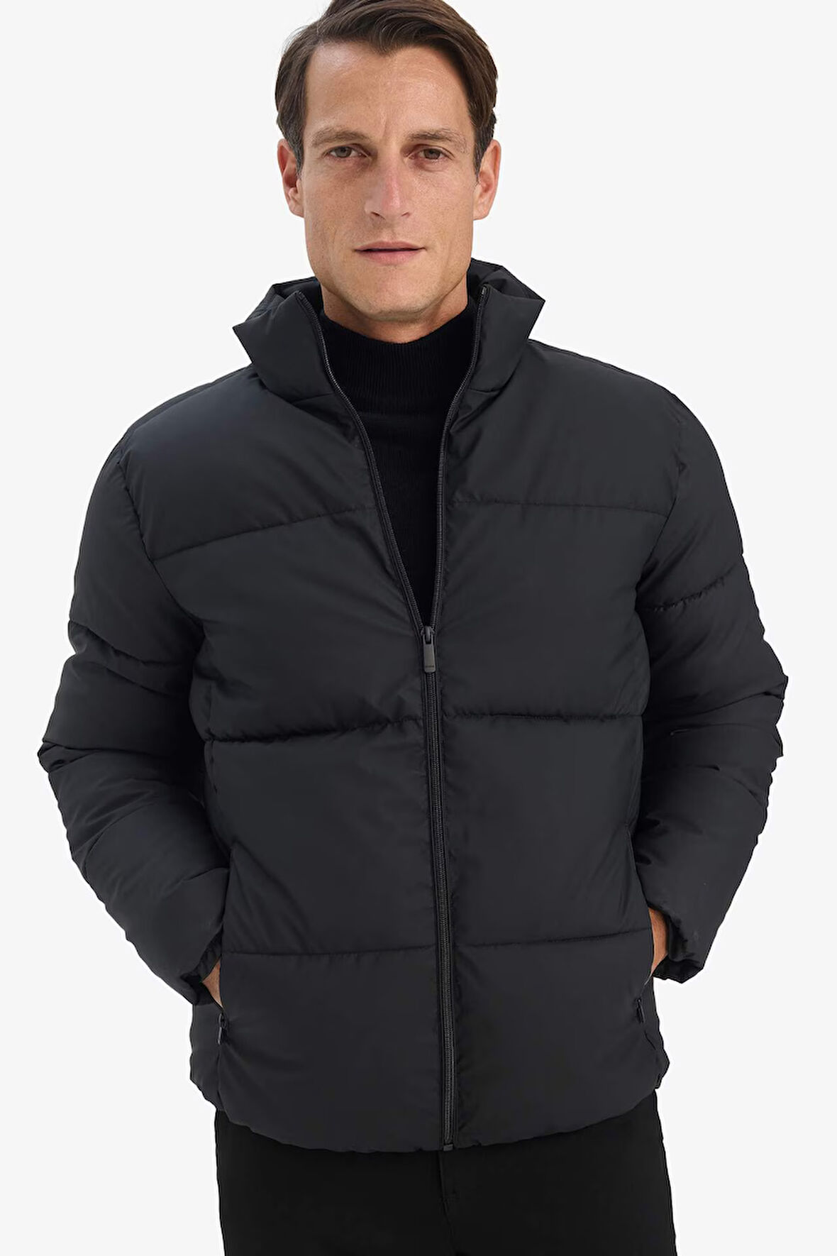 Slim Fit Dar Kesim Dik Yaka Astarlı Fermuarlı Su Geçirmez Mont